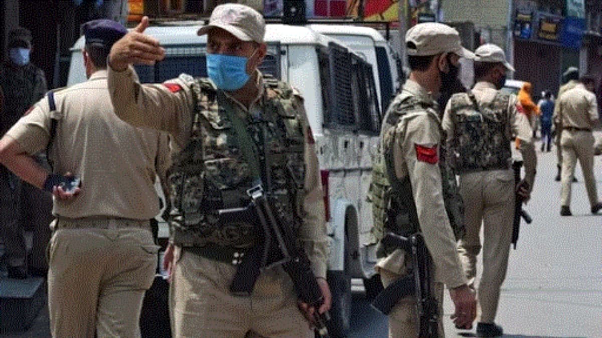 Jammu-Kashmir पुलिस का बड़ा ऐलान, आतंकियों के बारे में जानकारी देने वालों को मिलेगा लाखों का इनाम