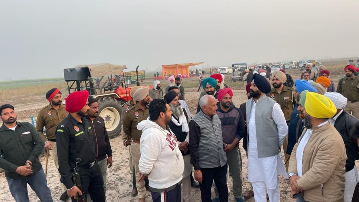 संगरूर के नवांगांव में पंचायती जमीन पर कर रखा था लोगों ने कब्जा; दल-बल के साथ पहुंचे मंत्री लालजीत सिंह भुल्लर