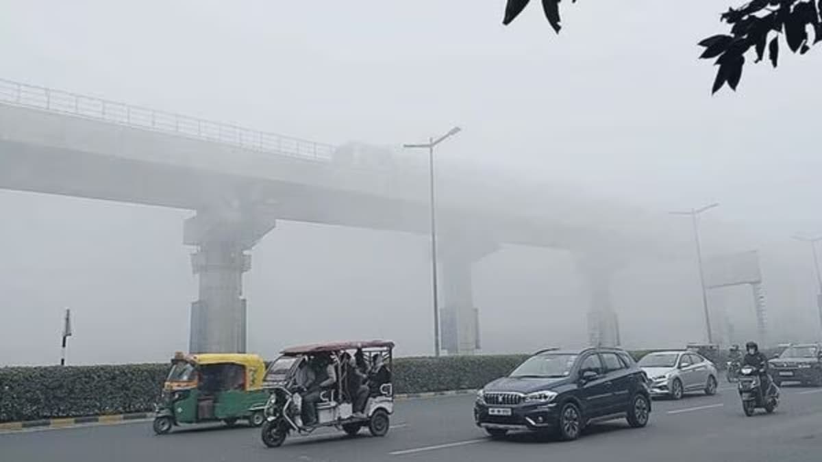Weather Update Today: कोहरे में ही मनेगा नया साल! 31 दिसंबर को कहां हो सकती है Snowfall, जानें यहां