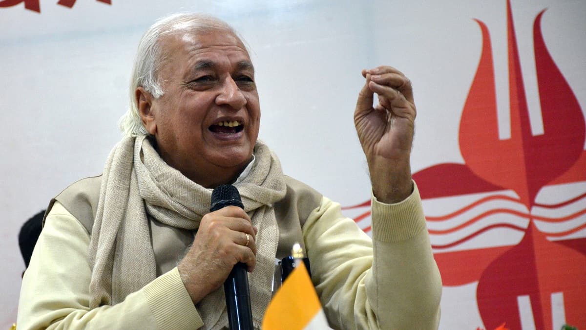 केरल: राज्यपाल आरिफ मोहम्मद का सीएम विजयन पर बड़ा आरोप, बोले- मुझे Physically Hurt करने की साजिश रच रहे हैं
