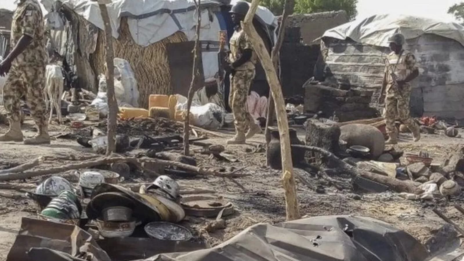 Nigerian Army Attack: नाइजीरिया की सेना ने ड्रोन हमला कर अपने ही 85 नागरिकों को सुलाया मौत की नींद, 66 से ज्यादा अस्पताल में भर्ती