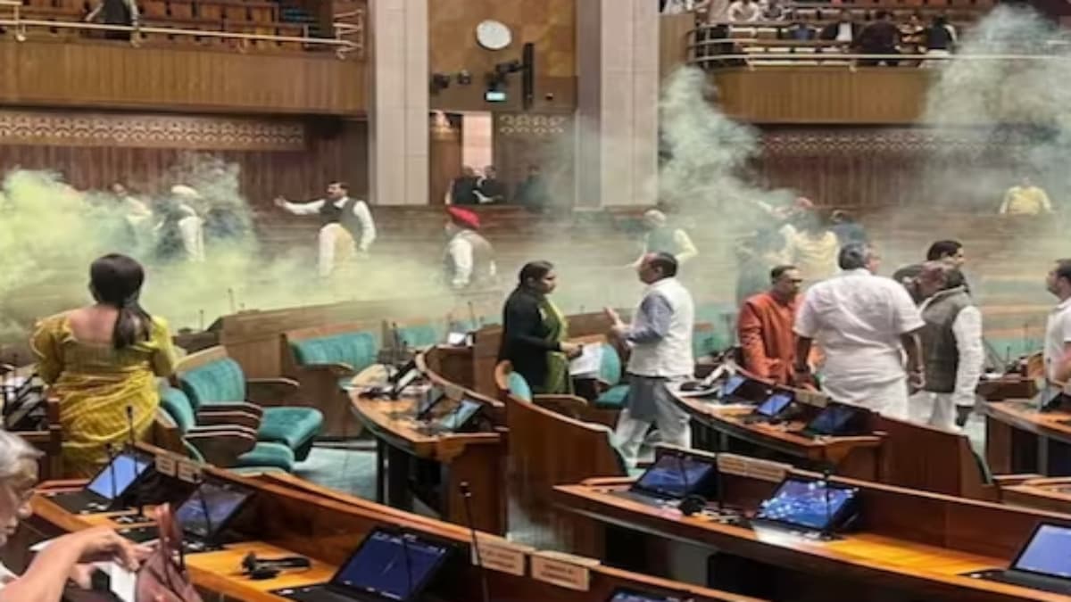 Parliament Security Breach का मास्टरमाइंड महेश कुमावत गिरफ्तार; उसी ने जलाए थे माहौल खराब करने वालों के फोन