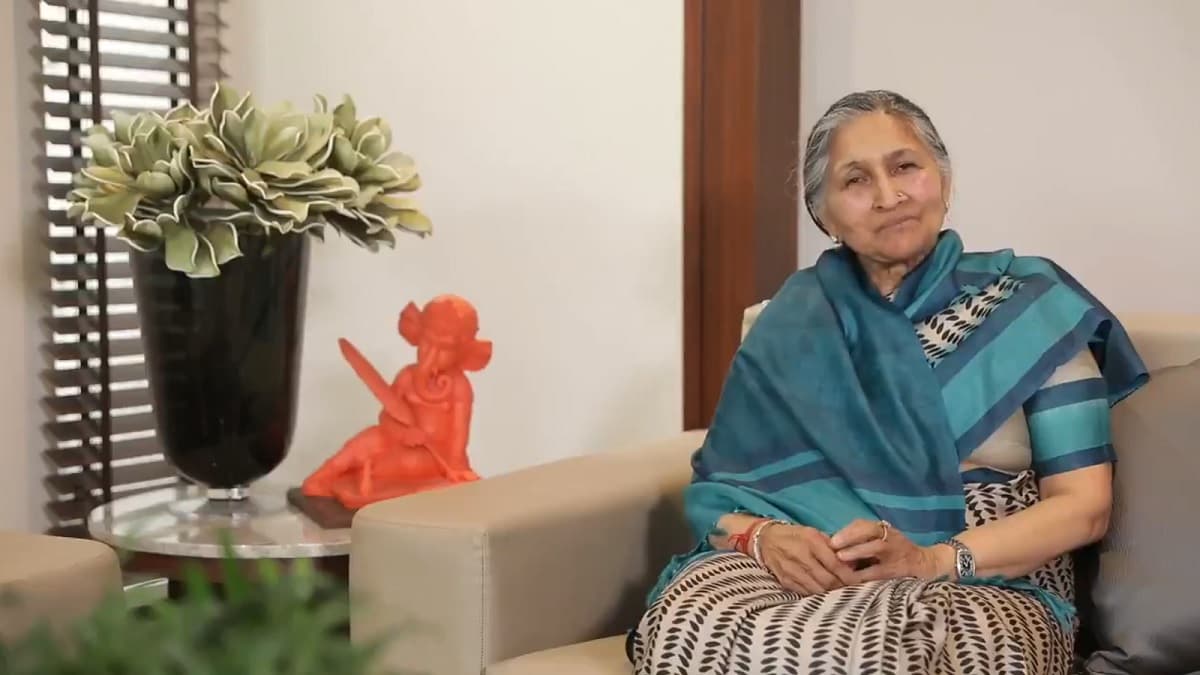 इस साल अंबानी और अडानी से भी ज्यादा बढ़ी देश की सबसे अमीर महिला सावित्री जिंदल की नेट वर्थ
