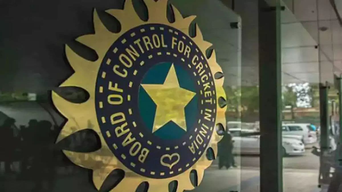 BCCI ने किया टीम इंडिया के खास स्क्वॉड का ऐलान, रजत पाटीदार और सरफराज खान की एंट्री