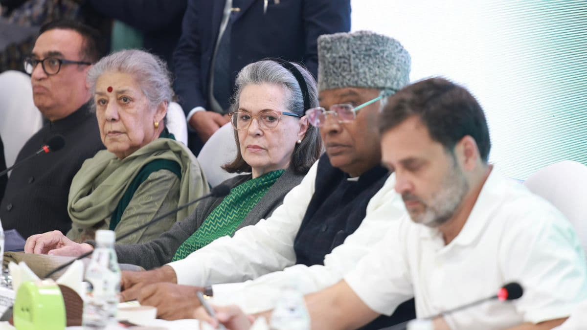 CWC Meeting: लोकसभा चुनाव के लिए कांग्रेस ने कसी कमर, नागपुर में 28 दिसंबर को करेगी विशाल रैली