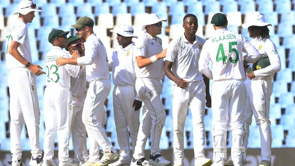 IND vs SA: दूसरे टेस्ट से पहले साउथ अफ्रीका को लगा बड़ा झटका, स्टार गेंदबाज हुआ बाहर