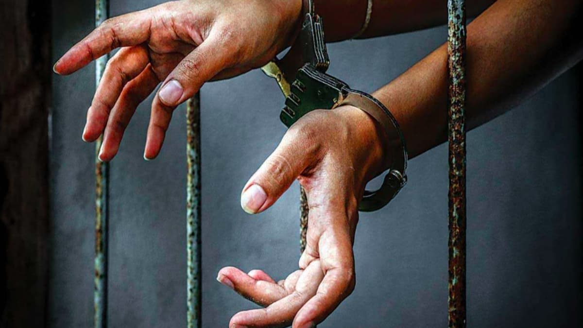 नाबालिग का किया यौन शोषण, दोस्तों ने उतारा मौत के घाट, आरोपी गिरफ्तार