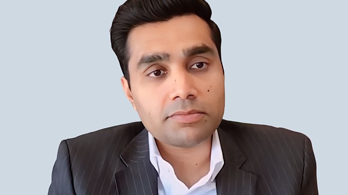 कैसा है गौतम अदाणी के बेटे करण अदाणी का जीवन, चलाते हैं 2 लाख करोड़ रुपये से ज्यादा की कंपनी