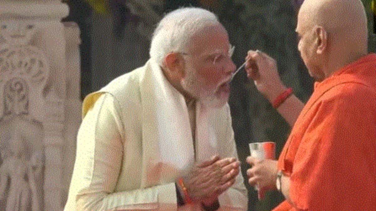 Ram Mandir: पीएम मोदी के उपवास पर सवाल को लेकर बवाल, कांग्रेस नेता वीरप्पा मोईली को BJP ने ऐसे दिया जवाब