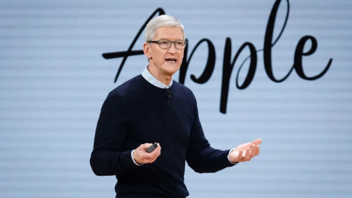 Apple CEO की कितनी और क्यों घटी सैलरी? कंपनी ने बताई Tim Cook  की नेटवर्थ