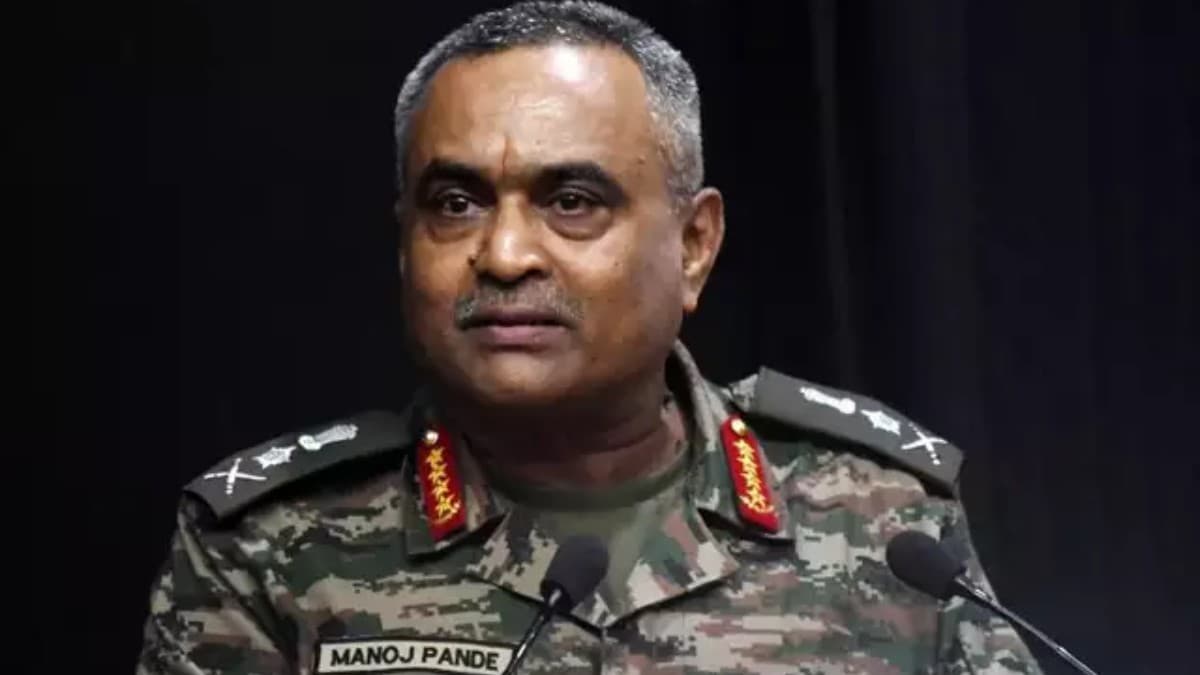 Indian Army से  कम होंगे एक लाख लोग, पढ़ें आर्मी चीफ की प्रेस कॉन्फ्रेंस की 10 बड़ी बातें 