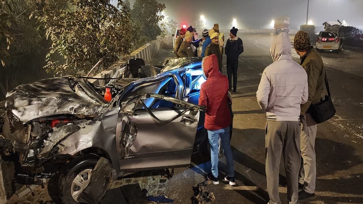 कोहरे का कहर: दिल्ली में हादसे से एक मौत, ग्रेटर नोएडा हाइवे पर कई गाड़ियां भिड़ीं