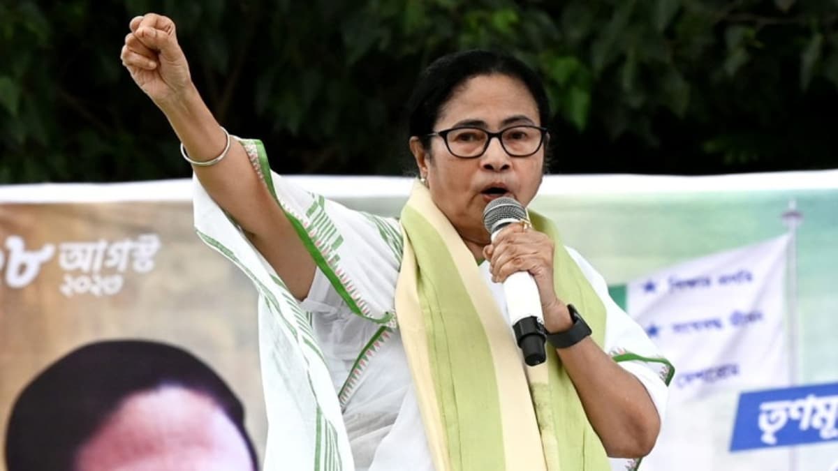Loksabha Election 2024: बंगाल में INDIA गठबंधन की चुनौती क्या? कैसे सुलझेगा सीट शेयरिंग का मुद्दा