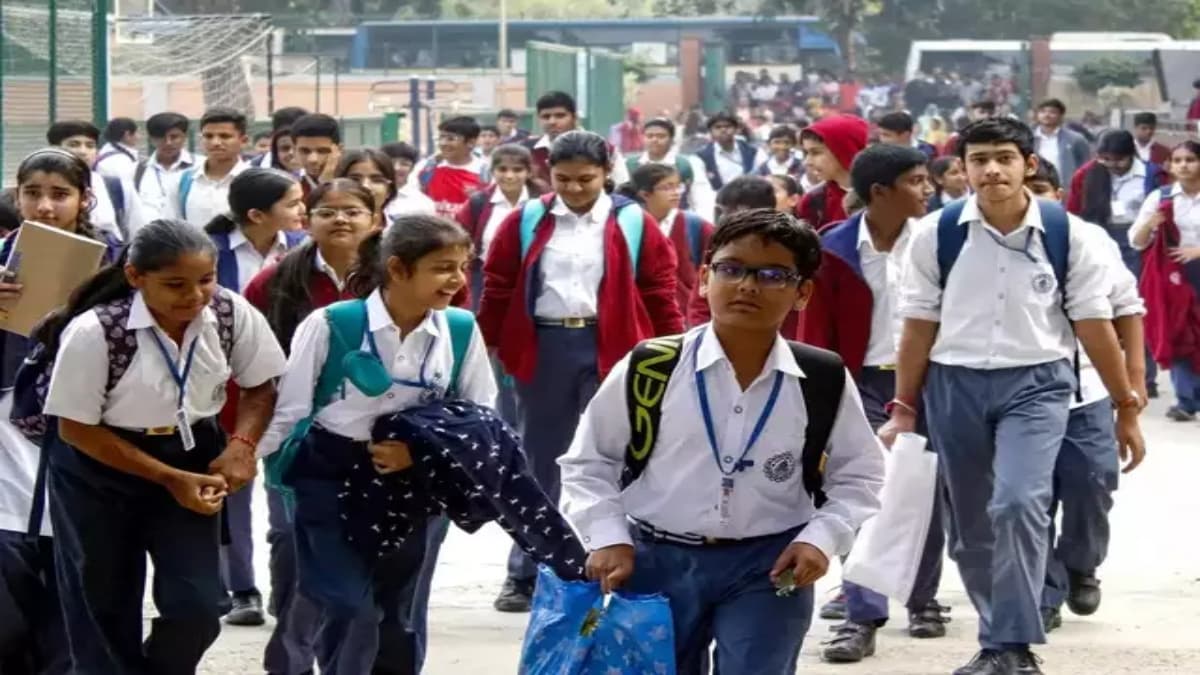 दिल्ली के स्कूल स्टूडेंट्स के लिए अच्छी खबर, 5 दिन और बढ़ी सर्दी की छुट्टी