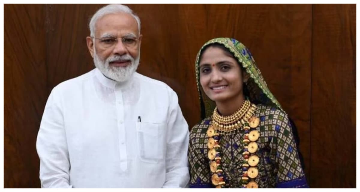 कौन है गीताबेन रबारी, जिनके भजन की PM Modi ने की तारीफ, पिता करते हैं सामान ढोने का काम