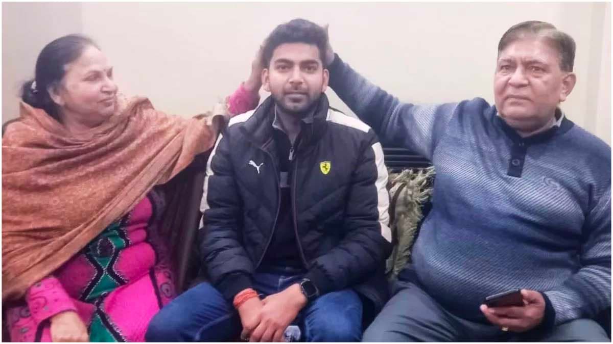 'साहब का पिता कहलाना चाहता हूं'; दुकानदार बाप की इच्छा पूरी करने वाले UPPSC टॉपर के संघर्ष की कहानी