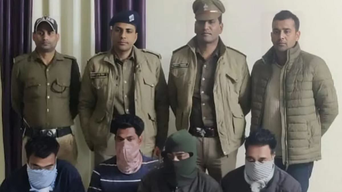 'अवैध संबंध, अश्लील वीडियो, ब्लैकमेलिंग'; पत्नी के आशिक को मार दंगों में मरा दिखाया, जानें कैसे खुला खौफनाक राज?