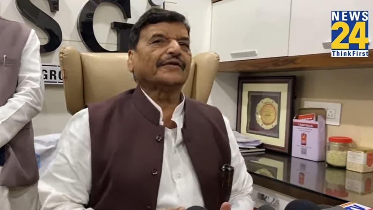 'किसानों पर आंसू गैस छोड़े, लाठियां-गोलियां चलाईं...' Farmers Protest पर क्या बोले शिवपाल यादव
