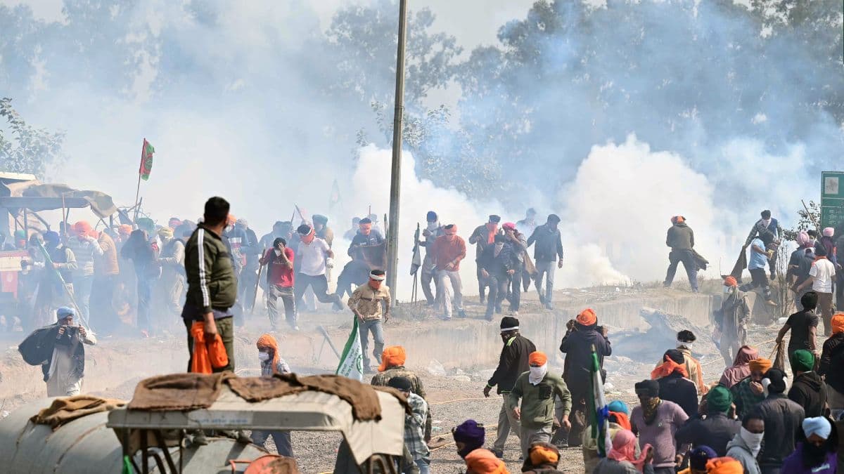 Farmers Protest को खापों का समर्थन, शंभू बॉर्डर पर स्थिति तनावपूर्ण, हरियाणा में इंटरनेट बैन बढ़ा