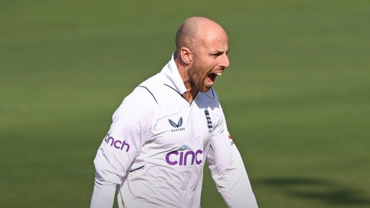 IND vs ENG: इंग्लैंड को लगा बड़ा झटका, जैक लीच दूसरे टेस्ट मैच से हुए बाहर