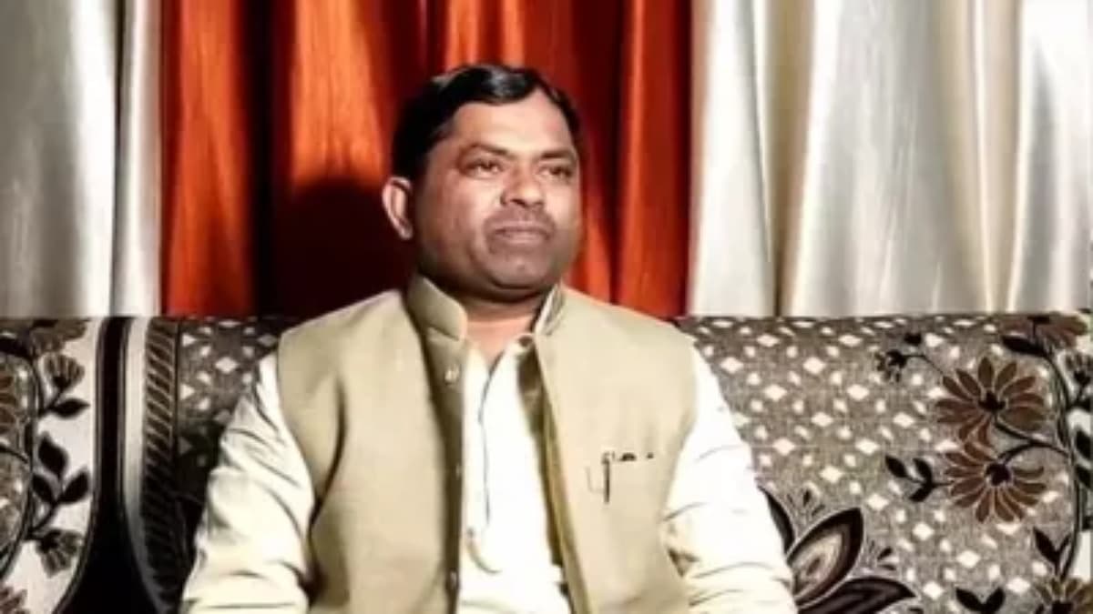 कथित अश्लील वीडियो वायरल होने के बाद उपेंद्र सिंह रावत का चुनाव लड़ने से इनकार