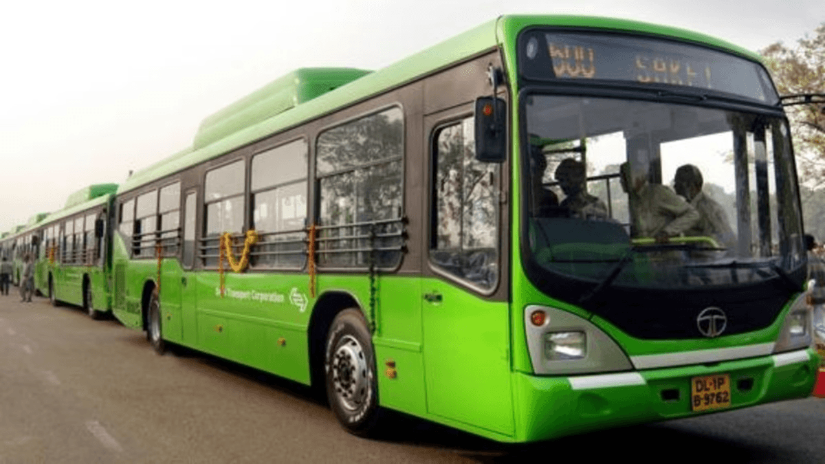 DTC Bus में सफर करने वाले ध्यान दें, स्टॉपेज पर बस न रुके तो ड्राइवर के खिलाफ इस नंबर पर करें कंप्लेंट