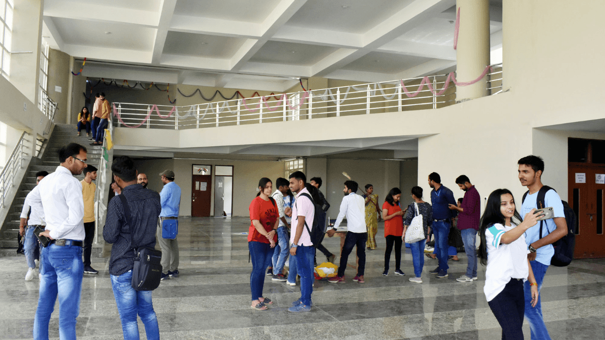 माखनलाल चतुर्वेदी यूनिवर्सिटी समेत मध्यप्रदेश के 27 विश्वविद्यालय डिफॉल्टर घोषित, UGC ने जारी की लिस्ट