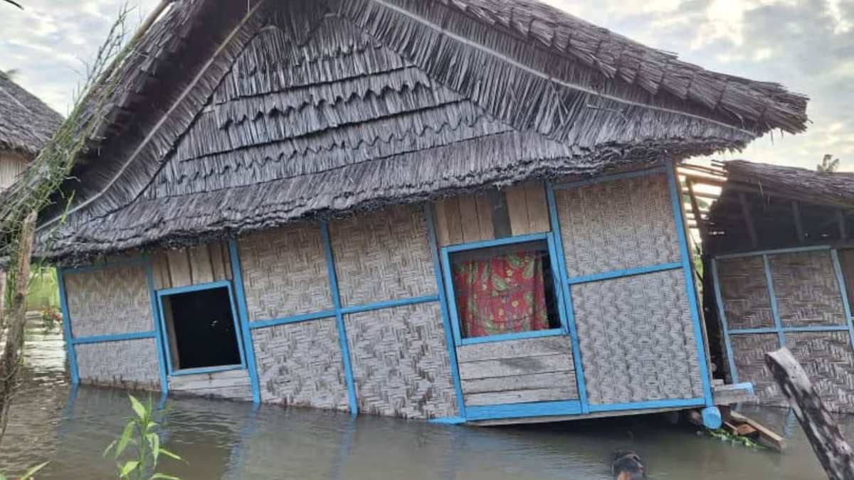 पापुआ न्यू गिनी पर दोहरी मार, बाढ़ के साथ भूकंप ने मचाई तबाही, 5 की मौत, हजारों घर तबाह