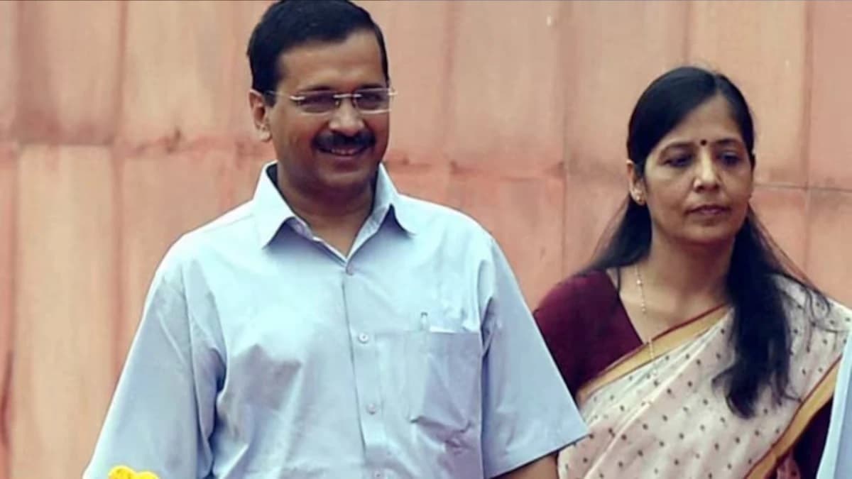 क्या सुनीता केजरीवाल भी फंसेंगी? अरविंद केजरीवाल से विवाद का कनेक्शन, हाईकोर्ट में याचिका दायर