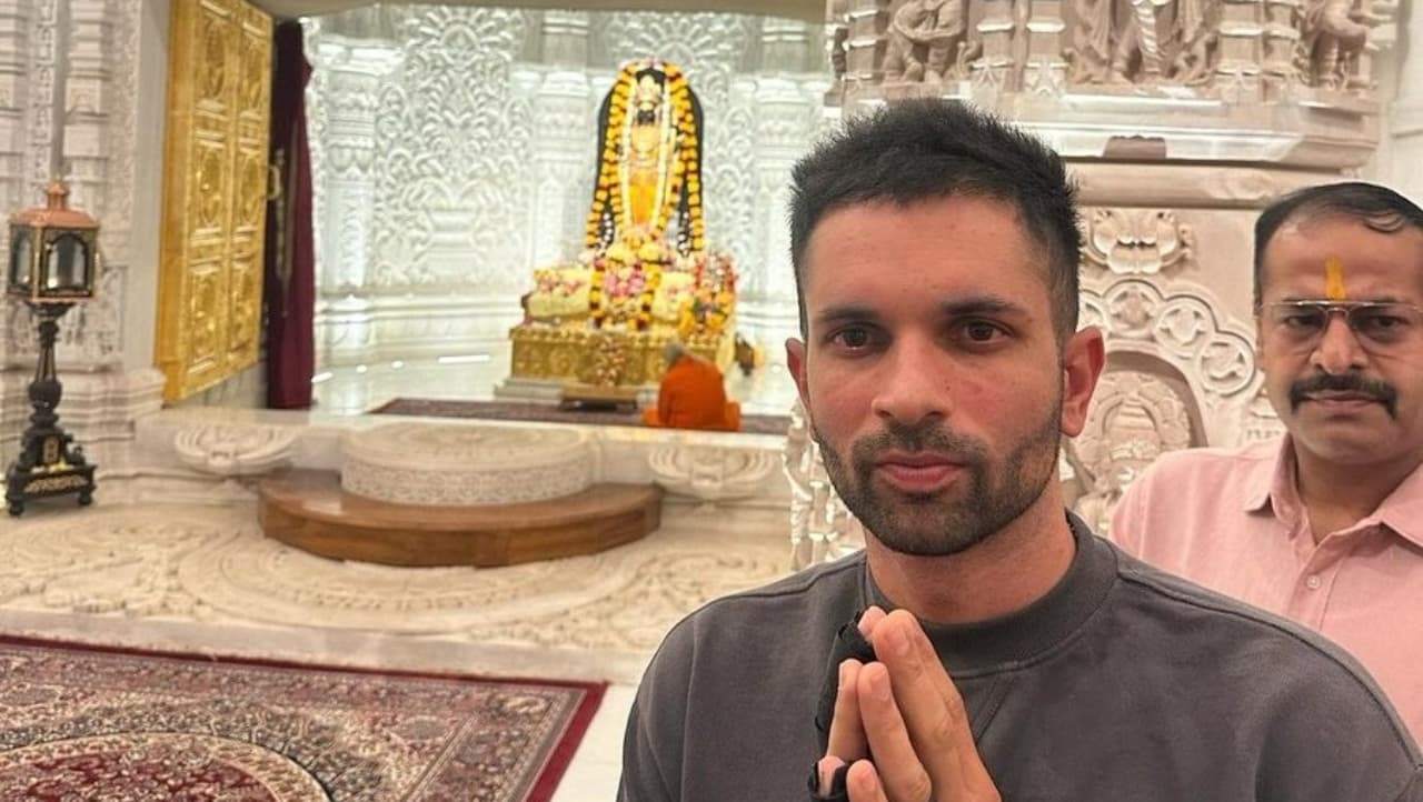 IPL 2024: सीजन की शुरुआत से पहले अयोध्या पहुंचा विदेशी खिलाड़ी, भगवान श्री राम का लिया आशीर्वाद