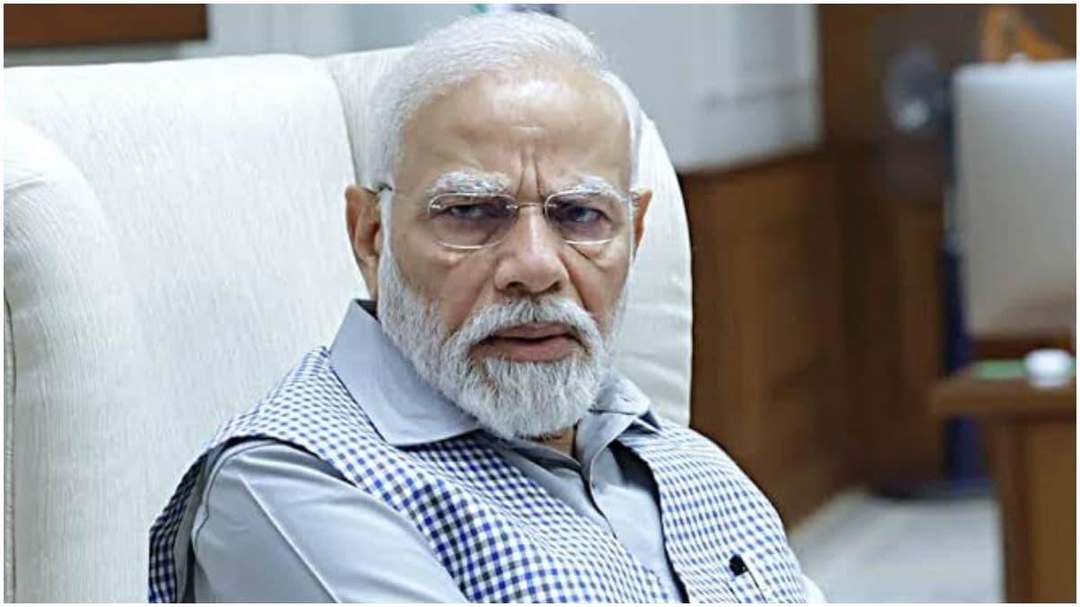 पीएम मोदी के गुजरात में क्यों टूटी बीजेपी? समझें 5 पॉइंट में सबकुछ