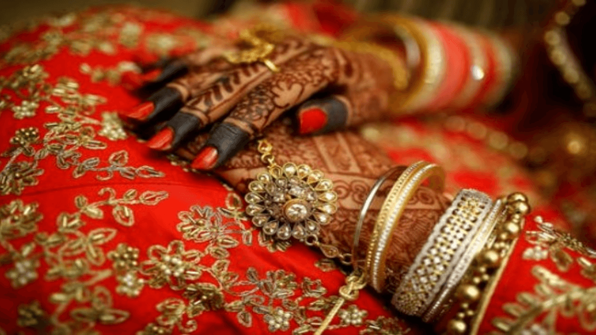 बहन की हत्या कर घर में बना दी कब्र, 19 दिन के बाद खुला शराब का काला सच