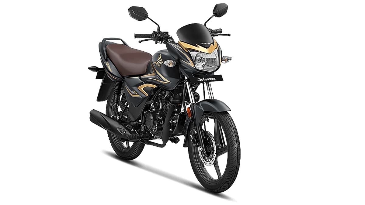 Bajaj Pulsar की जगह लोगों जमकर खरीदी ये बाइक, बिक्री में बन गई नंबर 1