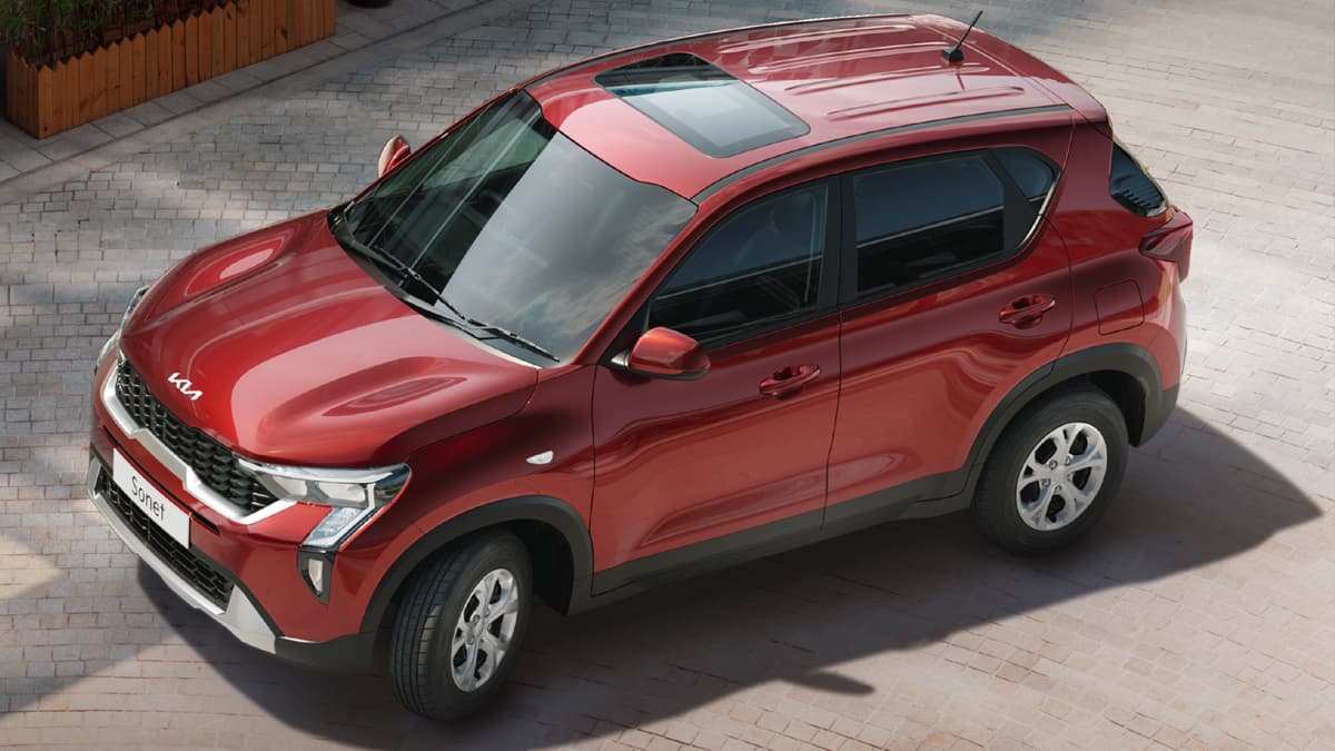 Kia Sonet: 11 महीने में एक लाख लोगों ने खरीदी ये SUV, कीमत 7.99 लाख से शुरू