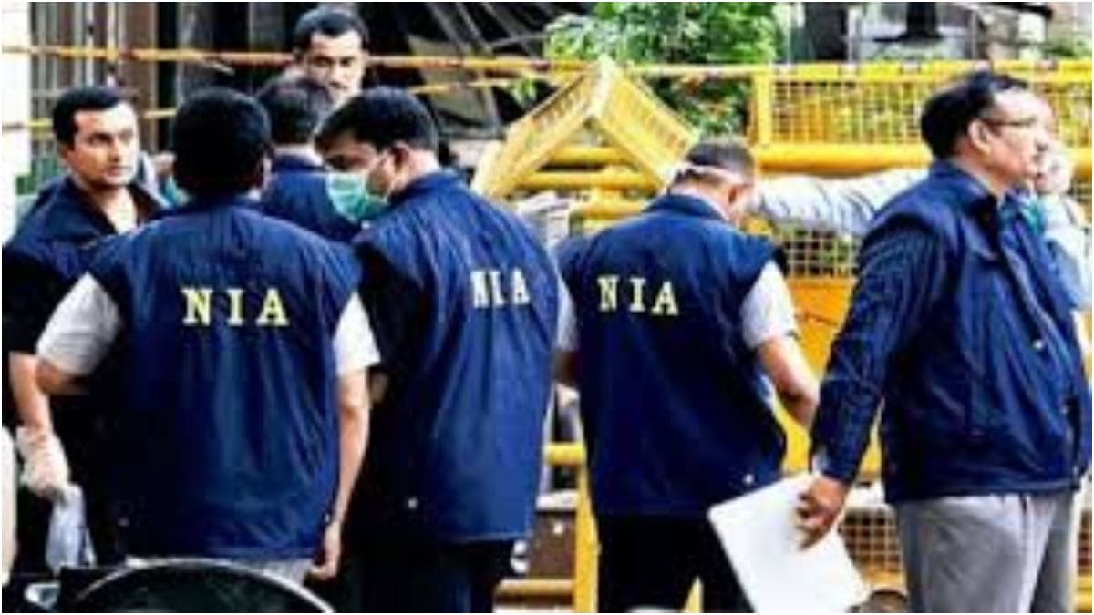 बंगाल में NIA की टीम पर हमला, चारों तरफ से घेरा, शीशे तोड़े, मुश्‍क‍िल से बची जान