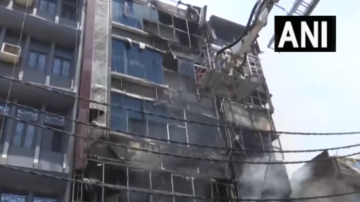 51 फायर ब्रिगेड, 45 लोगों का रेस्क्यू; पटना के होटल में कैसे भड़की भीषण आग? प्रत्यक्षदर्शी ने बताई आंखों देखी