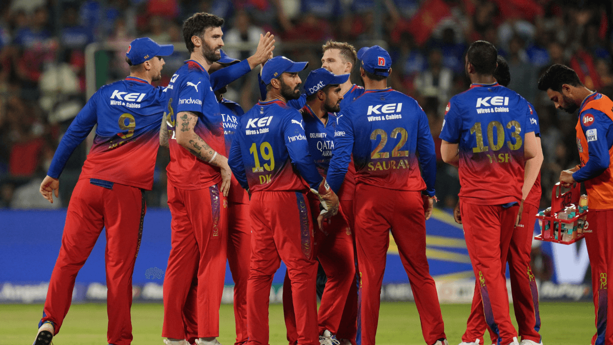 IPL 2024: उम्मीद न छोड़ें RCB फैंस, अभी भी प्लेऑफ में पहुंच सकती बेंगलुरु, समझें पूरा गणित