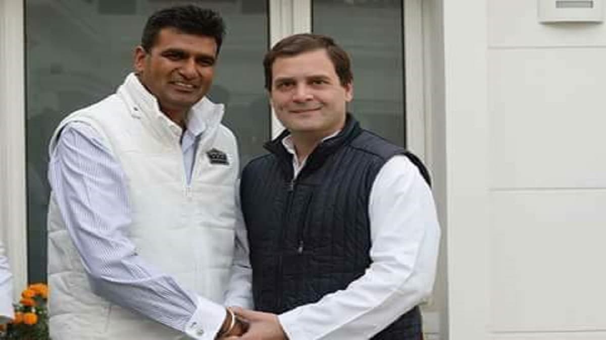 कांग्रेस नेता ने हाथ की नसें काटी, पिता ने खाया जहर; CP जोशी के साथ दिखे थे चुनाव नामांकन रैली में