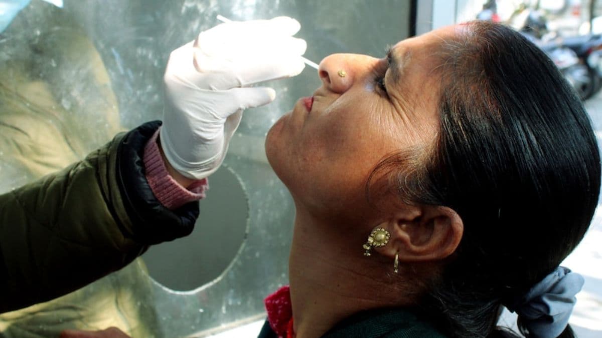 5-7 द‍िन नहीं इतने महीने तक कोरोना से लड़ी जंग, वैक्‍सीन भी रही बेअसर