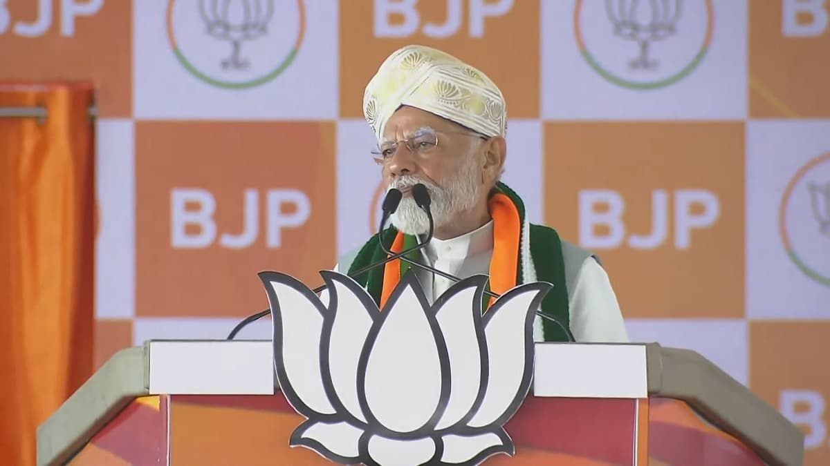 'रिश्वत देकर मिलता था हज कोटा, अब...' अलीगढ़ में PM Modi का विपक्ष पर निशाना
