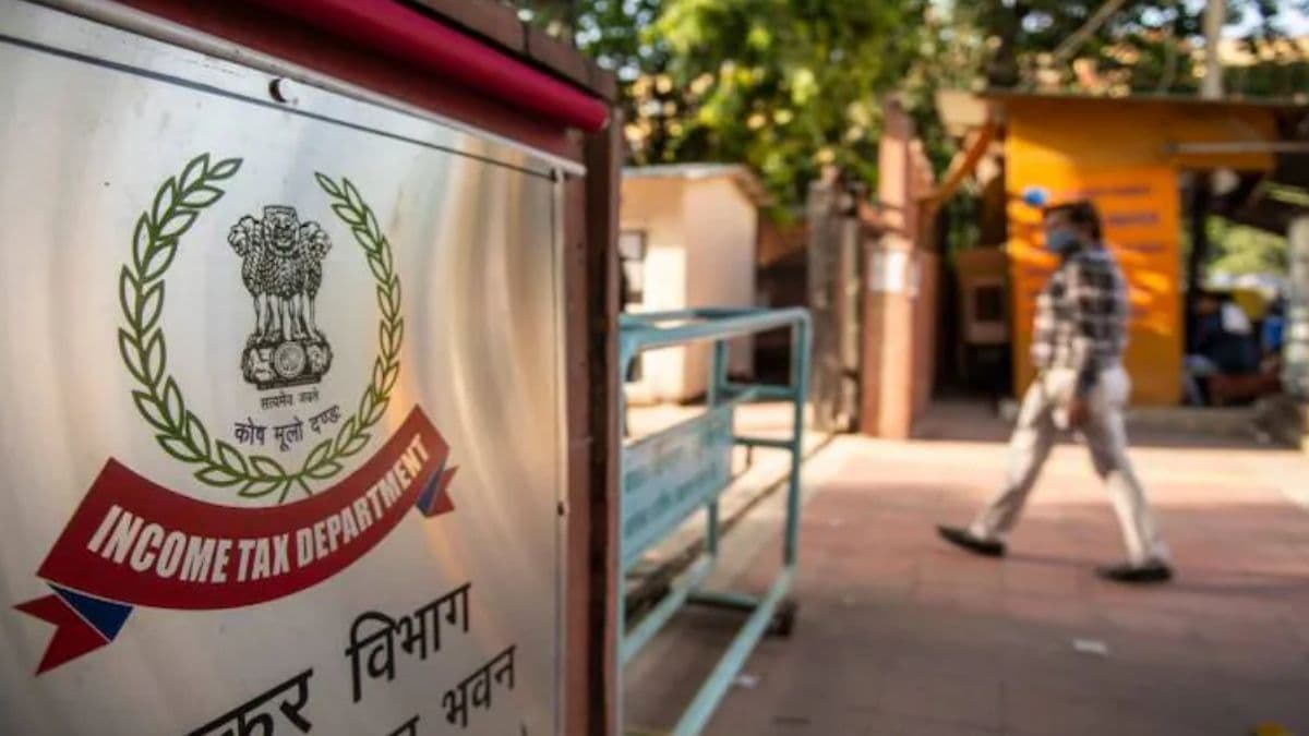 इनकम टैक्स भेज रहा इन लोगों को मेसेज, आपको मिला क्या? जानें- क्या लिखा है इसमें