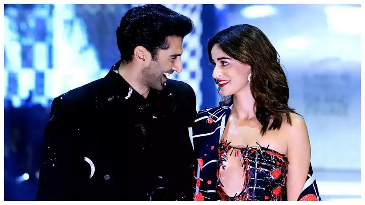 अभी भी उलझे हैं Aditya Roy Kapoor-Ananya के रिलेशन के तार! कपल का नहीं हुआ ब्रेकअप?