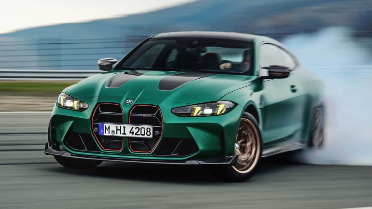 नई BMW M4 CS से उठा पर्दा, 550hp की पावर और 3 सेकंड में पकड़ेगी 100 की स्पीड