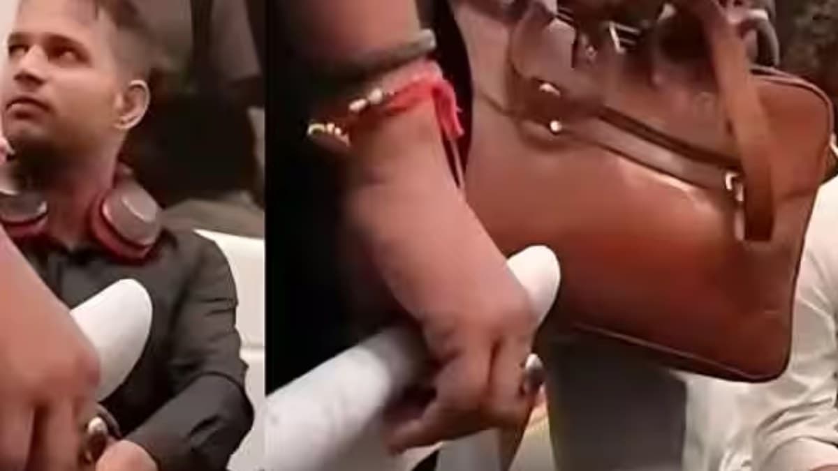 'मंदिर में जाकर लगाओ धार्मिक नारे...' दिल्ली मेट्रो में जयश्री राम के नारे पर बहस का Video वायरल