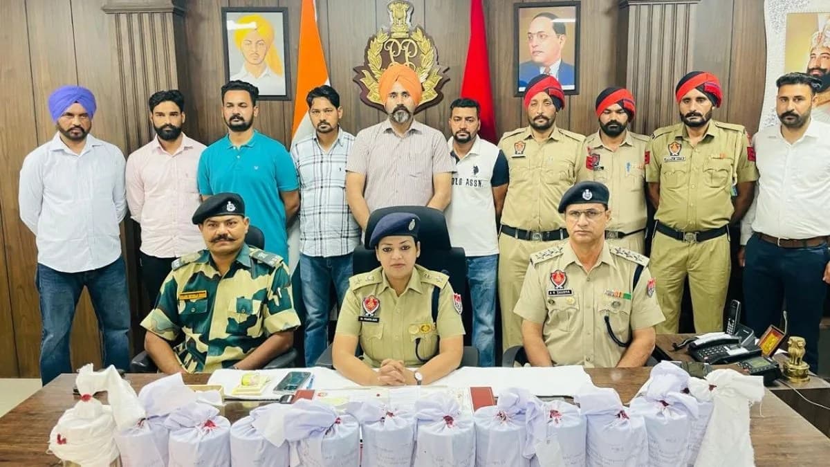 स्कूली छात्रों ने बनाया स्मगलिंग गैंग, पाकिस्तान से मंगवाते थे हेरोइन, पुलिस ने किया खुलासा
