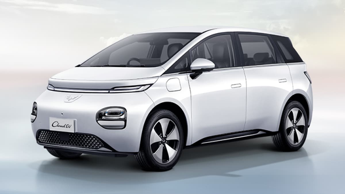 Tata Nexon EV को कड़ी टक्कर देगी नई MG Cloud EV, फुल चार्ज में चलेगी 450 किलोमीटर