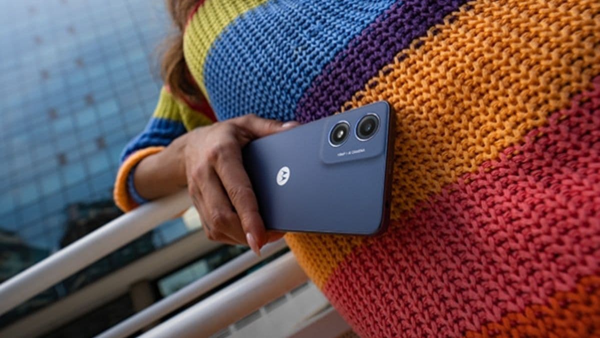 Moto G04s