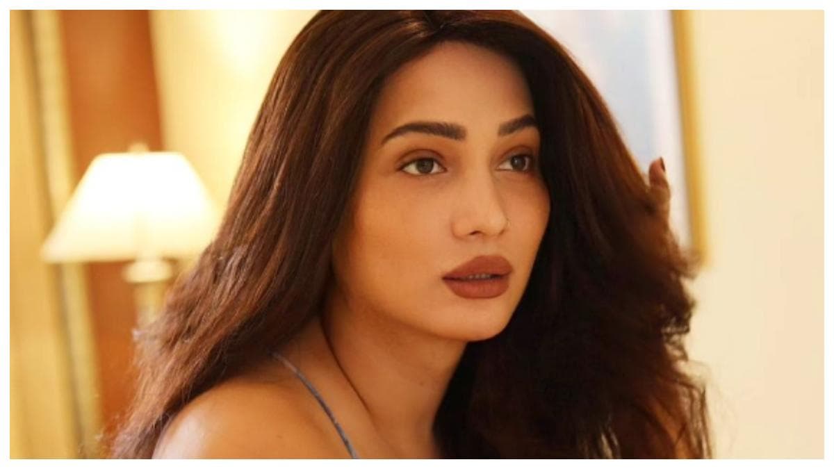बिहार में जन्मी Navya Singh कौन? जो पैदा हुई थी लड़का, वेबसीरीज और कई गानों में कर चुकीं काम