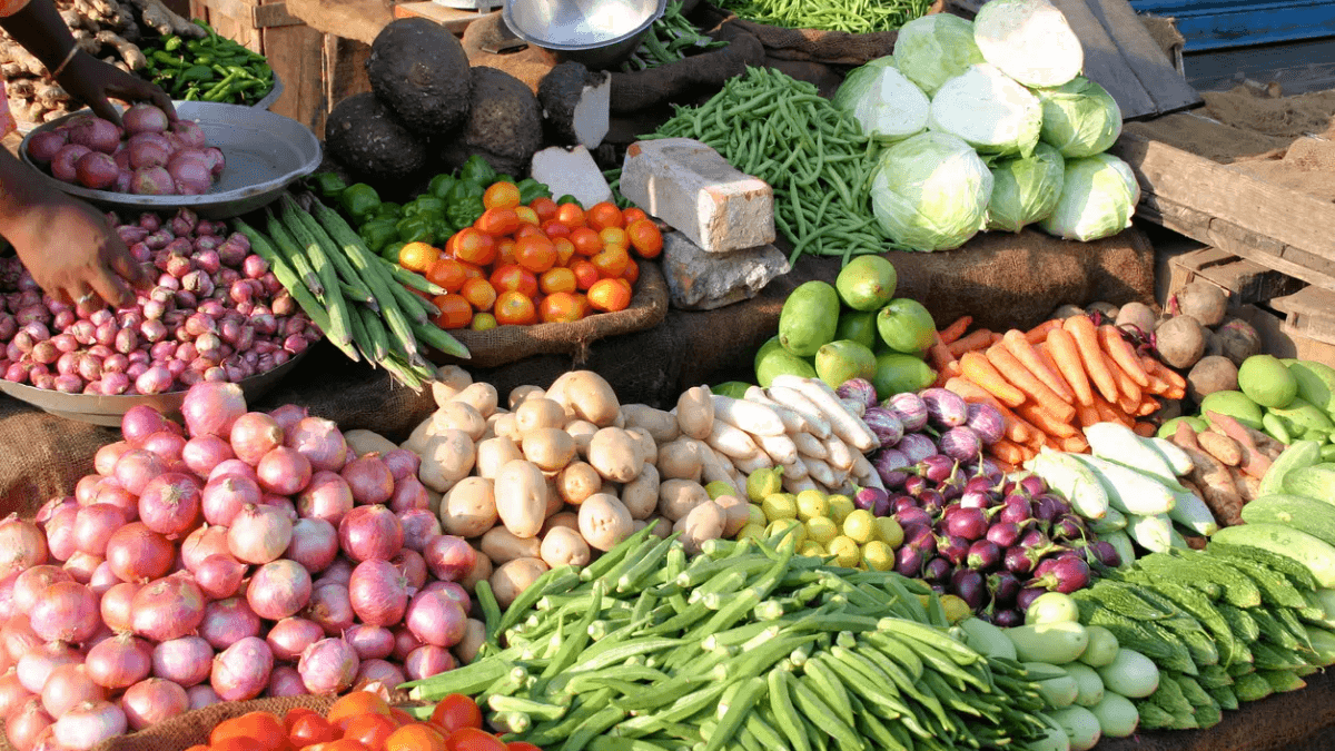 Vegetable Prices Today: आज कितने बदले सब्जियों के दाम? देखें लेटेस्ट रेट