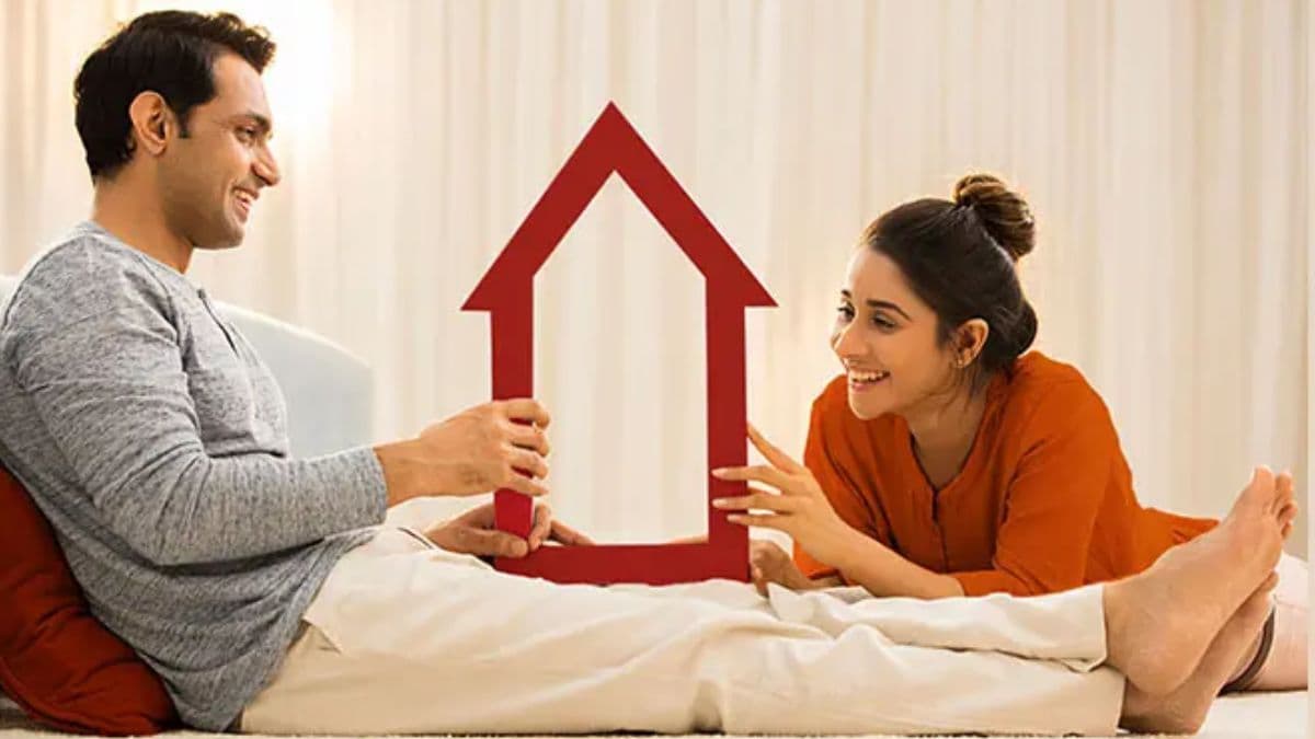 Home Loan Tips : 10 हजार रुपये की सैलरी में भी ले सकते हैं होम लोन, जानें- कितनी देनी होगी EMI